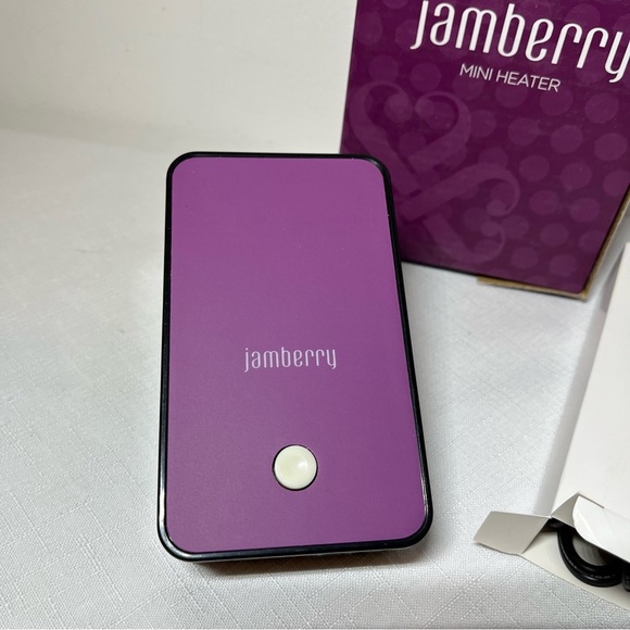Jamberry Vibrant Purple Mini Heater. Used once. Heater and cord - Picture 2 of 4